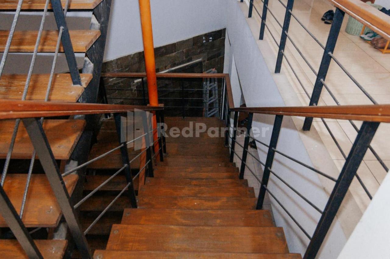 Hotel De Lugano Scbd Syariah Mitra Reddoorz Dżakarta Zewnętrze zdjęcie